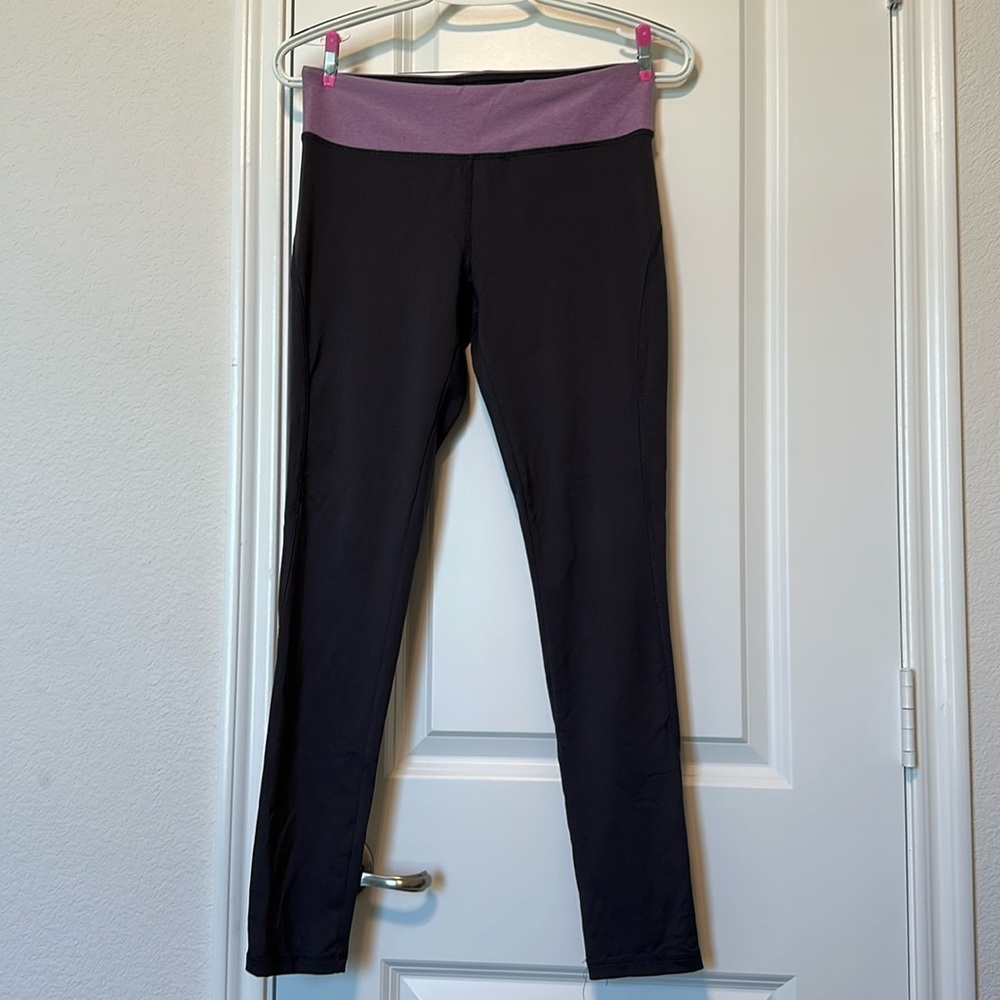 Women’s Forever 21 Grey With Pink Waistband 25” Leggings